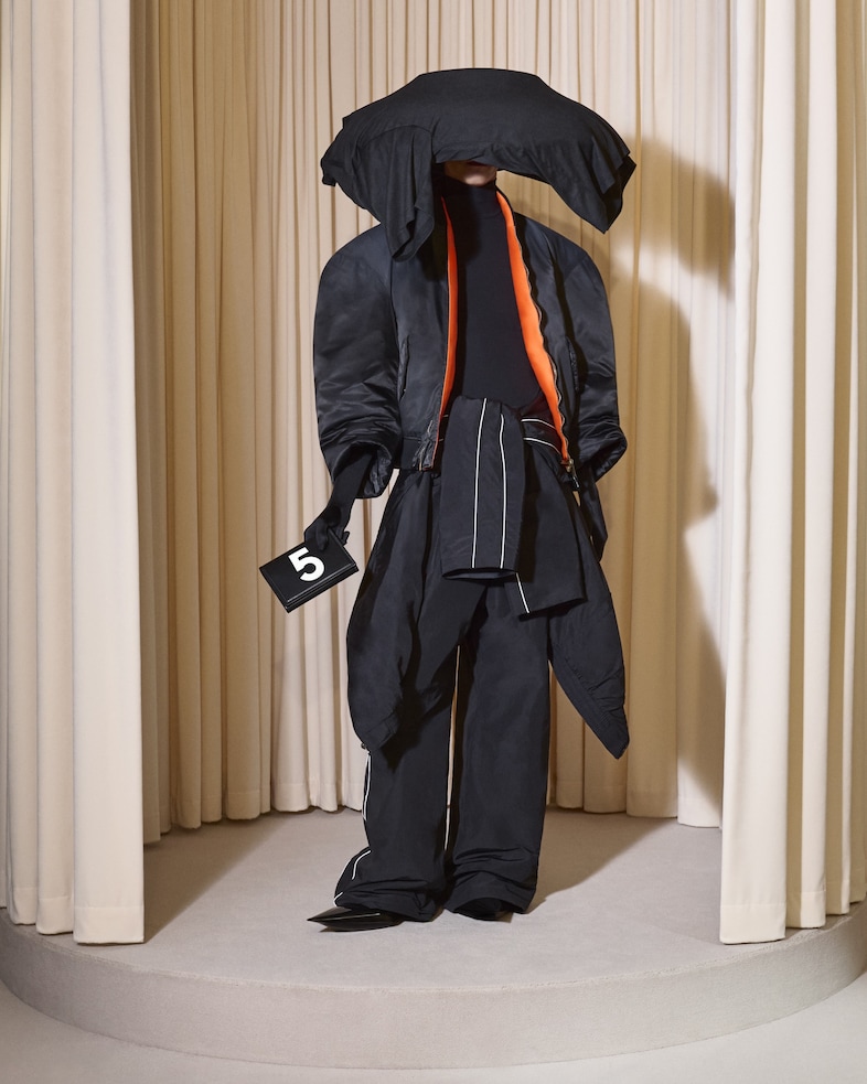 Balenciaga couture AW24 4