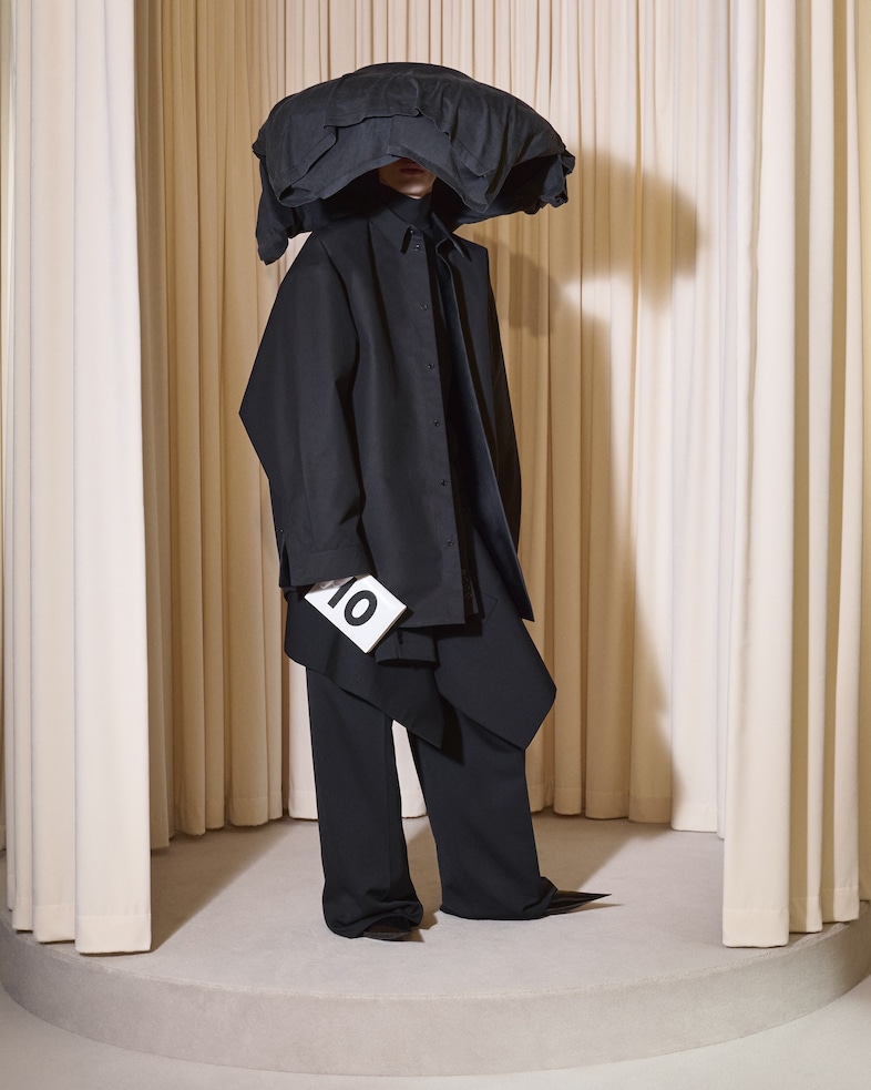 Balenciaga couture AW24 9
