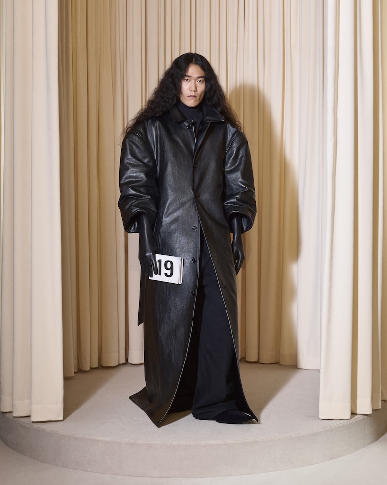 Balenciaga couture AW24 18