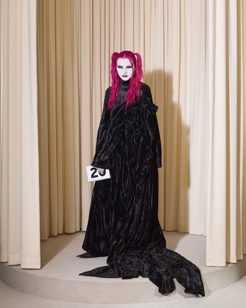 Balenciaga couture AW24 19
