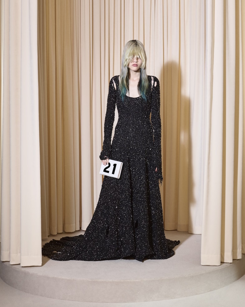 Balenciaga couture AW24 20
