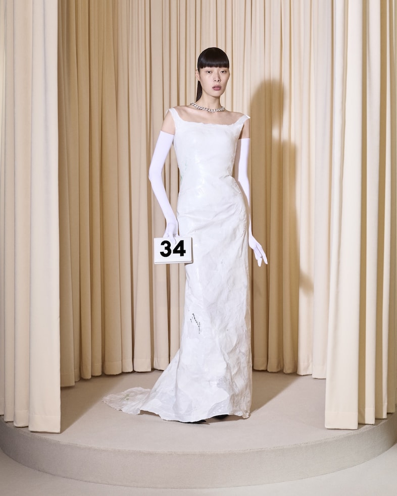 Balenciaga couture AW24 32