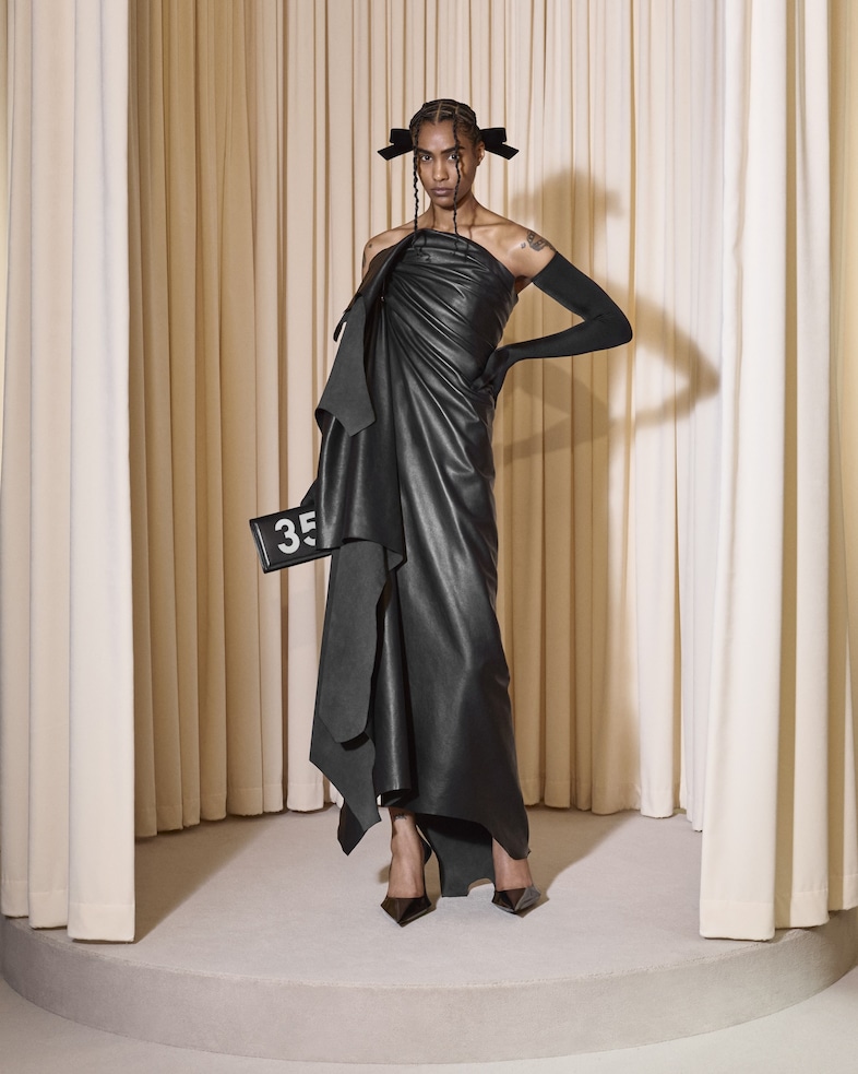 Balenciaga couture AW24 33