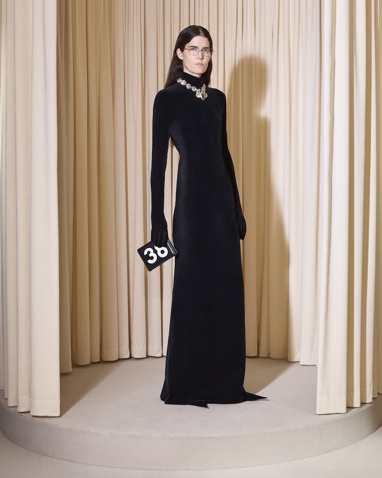 Balenciaga couture AW24 36