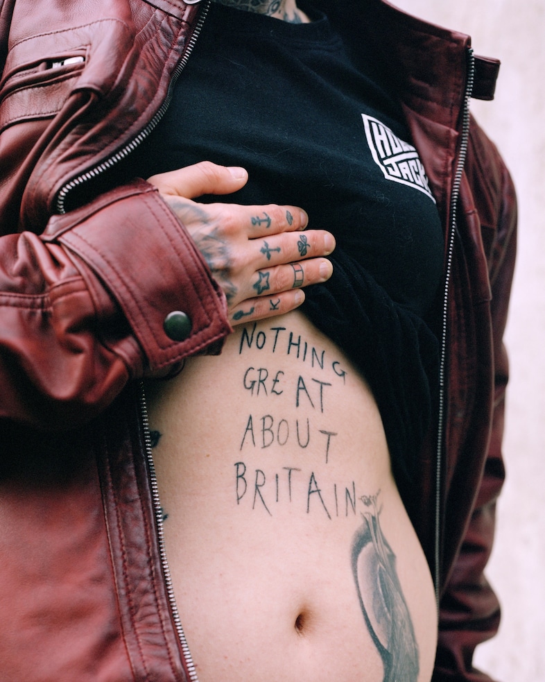 Kate Schultze, Mind the gap, luv (2024) 0