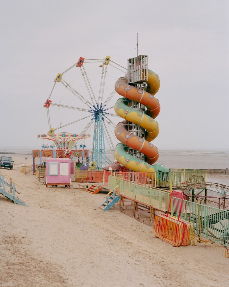 Kate Schultze, Mind the gap, luv (2024) 11