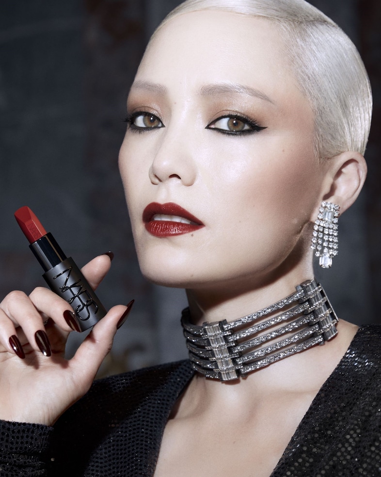 NARS_FA24_ExplicitLipstick_CampaignVisual_GBA_Prod 2