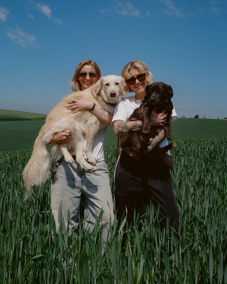 Dogs and their Dykes 9