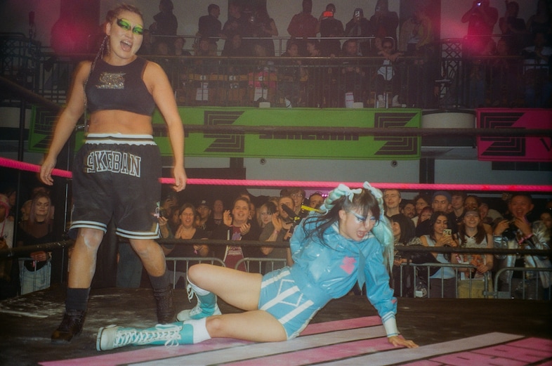 Sukeban London female wrestling