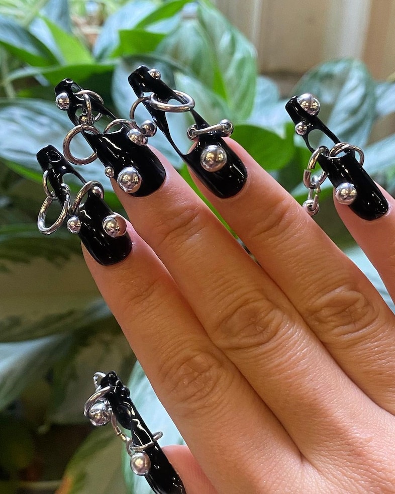 Community: Naomi Yasuda nail artist 11