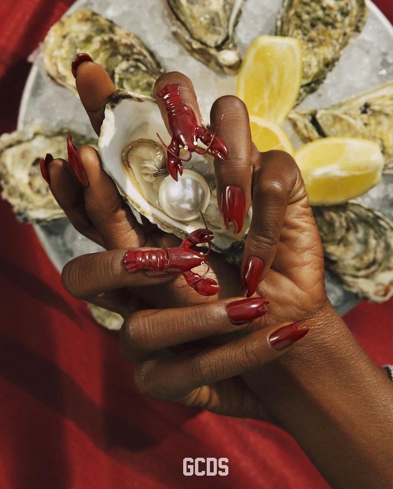 Community: Naomi Yasuda nail artist 15