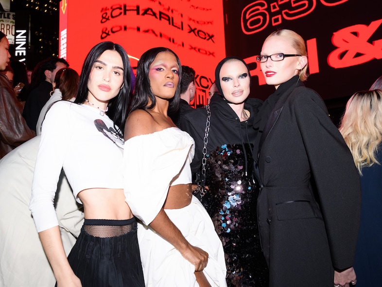 Nyc-nov-hm-event-Amelia-Gray-Richie-Shazam-Julia-F
