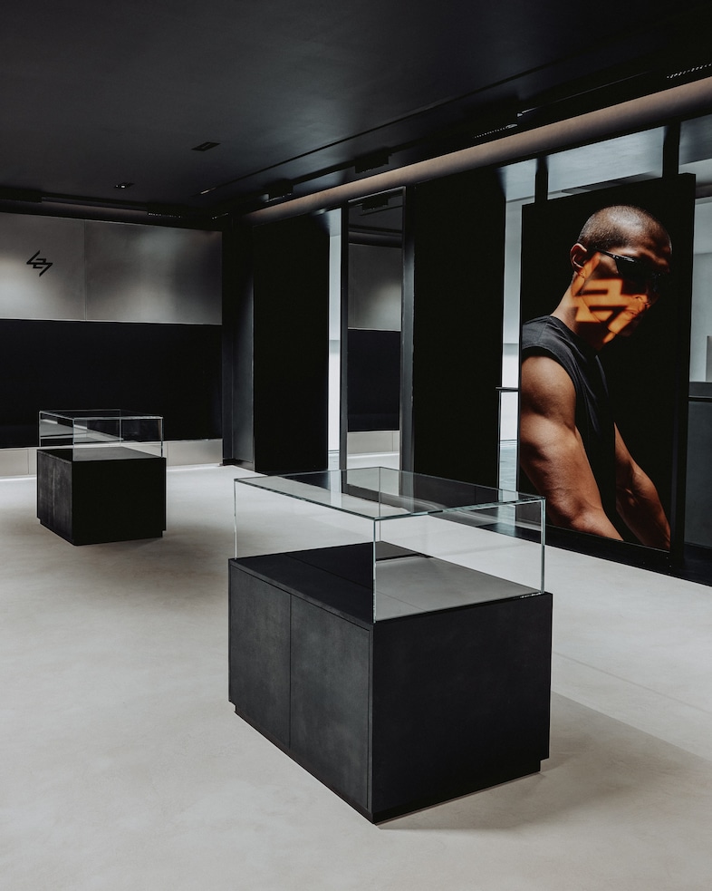 Represent Manchester - Portrait - First Floor - 24 5