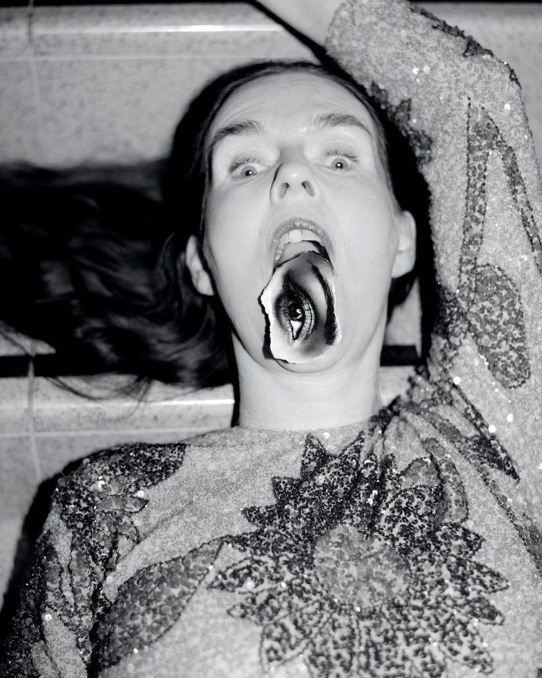 Linder, Danger Came Smiling (2025) 5