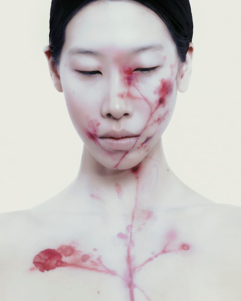 Photography Ana Marti and make-up Simone Gammino 15