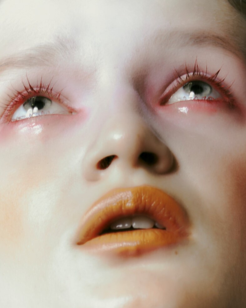 Photography Ana Marti and make-up Simone Gammino 18