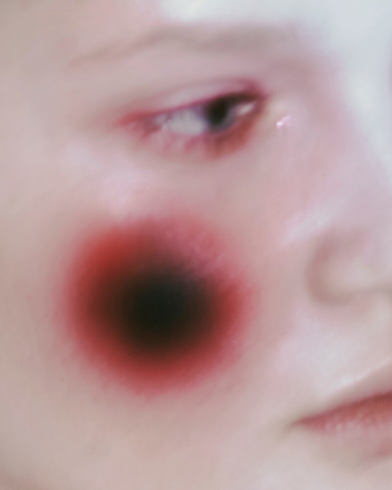 Photography Ana Marti and make-up Simone Gammino 22