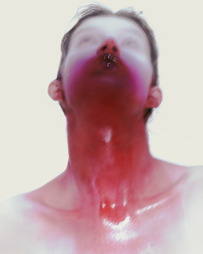 Photography Ana Marti and make-up Simone Gammino 24