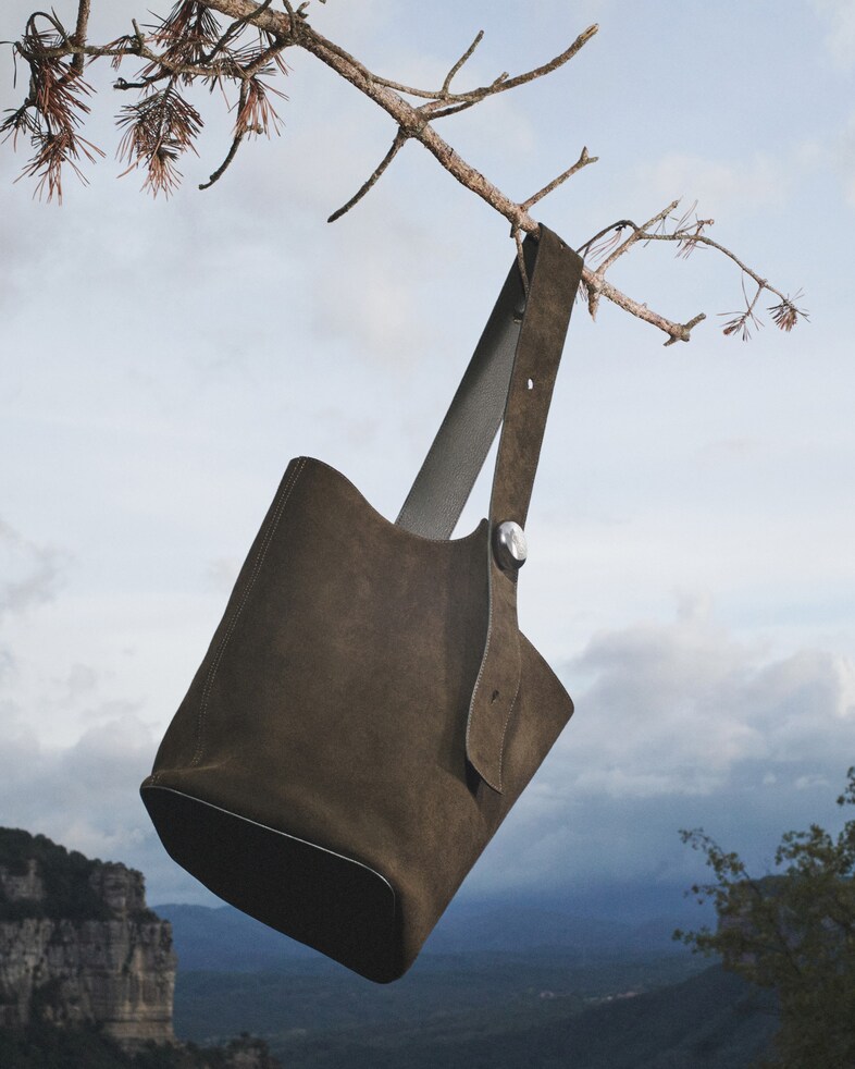 Loewe SS25 campaign 11