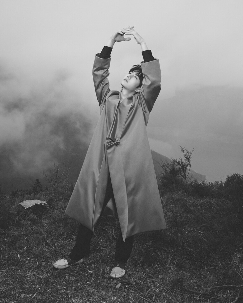 Loewe SS25 campaign 8