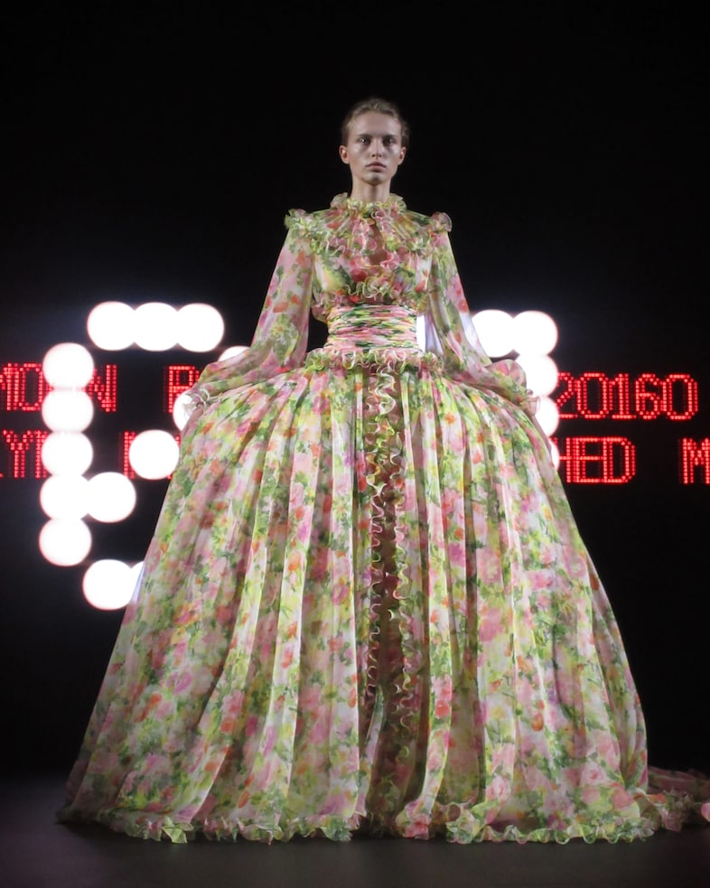 Valentino SS25 couture 2