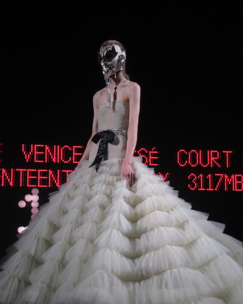 Valentino SS25 couture 14