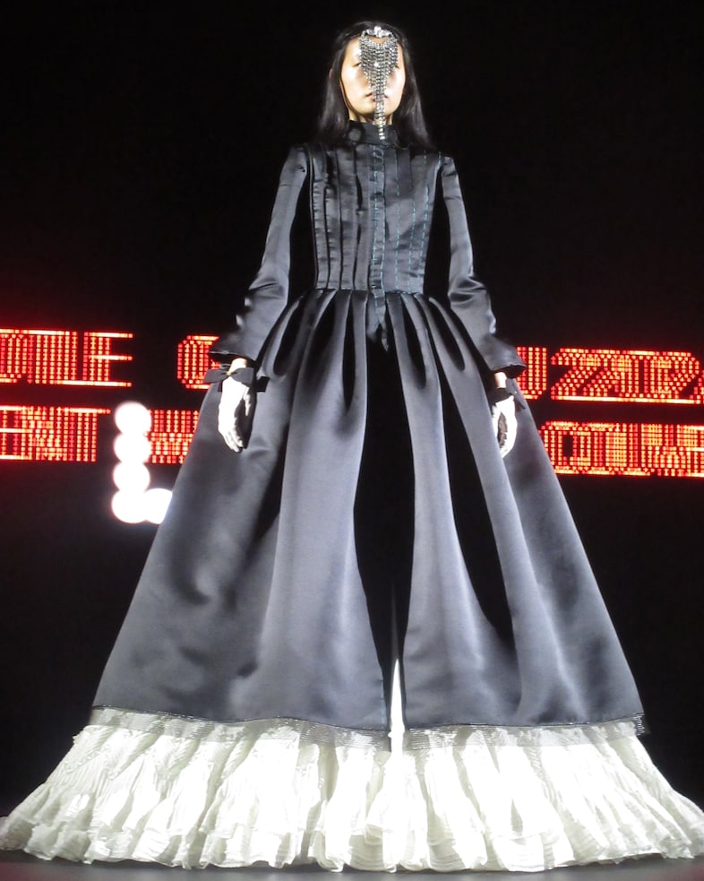 Valentino SS25 couture 44