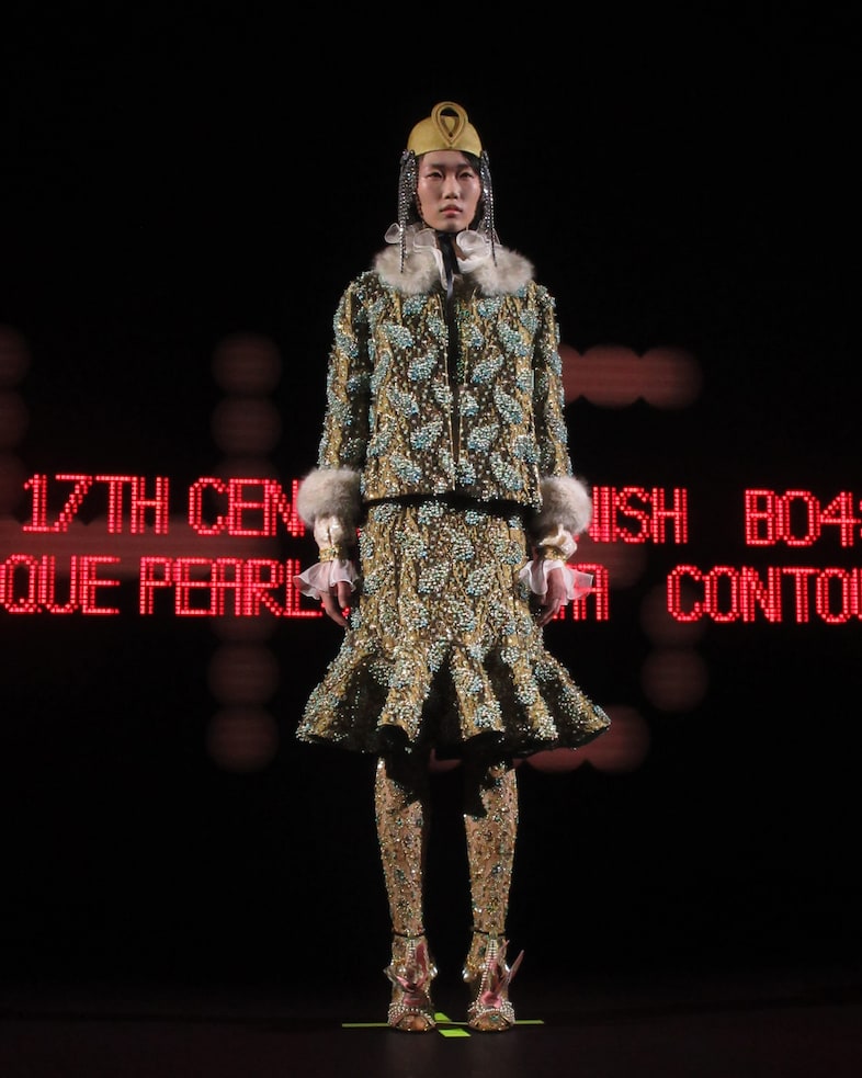 Valentino SS25 couture 50