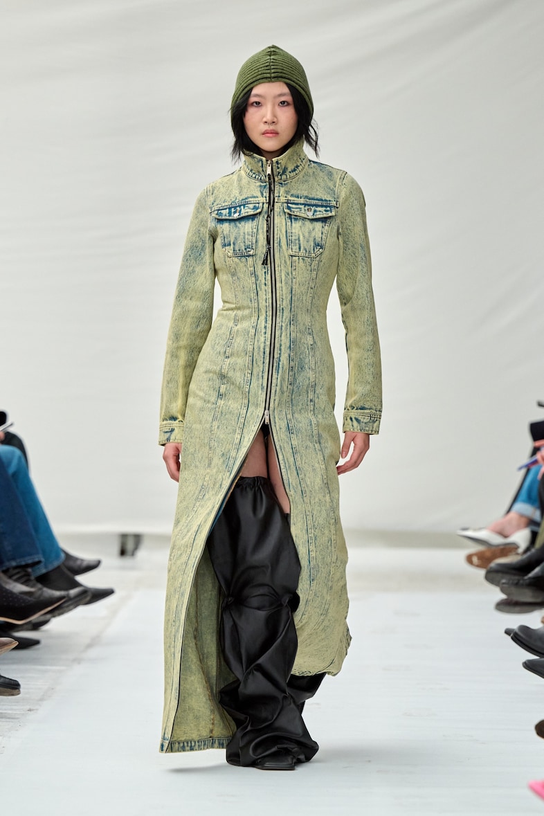 Alis AW25