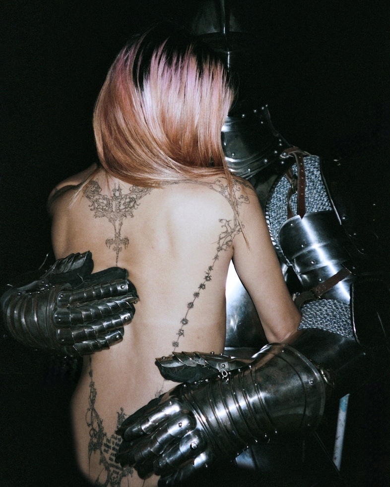 Jonah Slater and BTS of the Dilara Findikoğlu’s AW25 dress 23