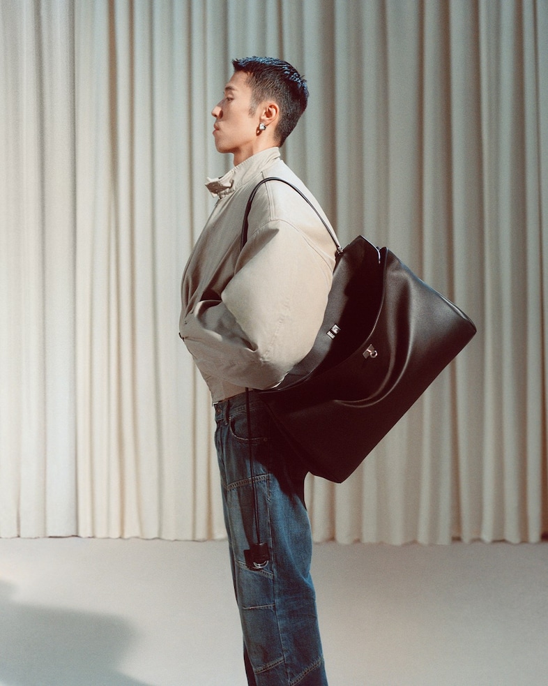 Balenciaga Summer 25 campaign 14