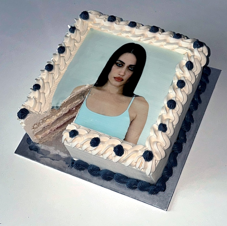 H&amp;M GRAPHISM CAKE PORTRAIT FINAL copy