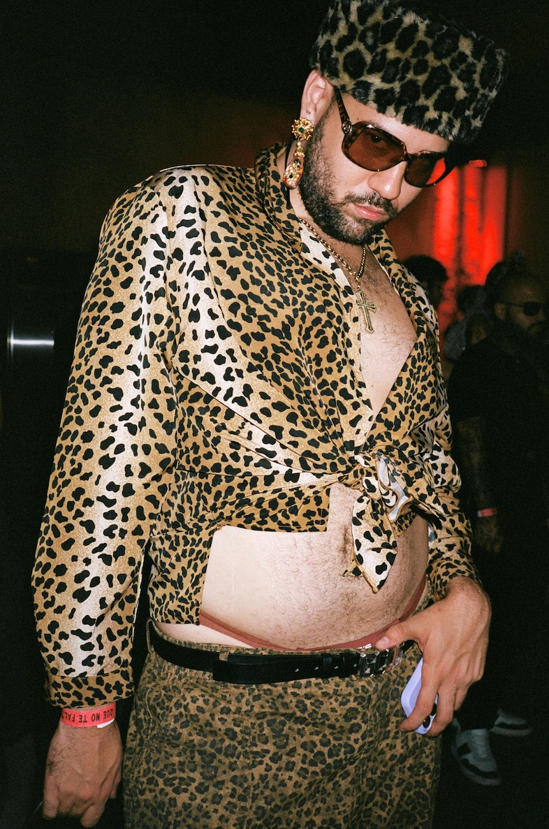 Grilleo X Club Stamina: World Wide Baddies Online