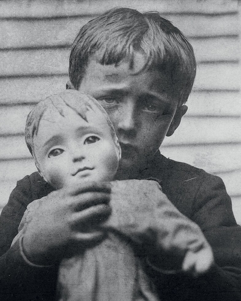 Rainer, Orphan with Doll, Govanhill, Glasgow, 1891, FAIK Mag 7