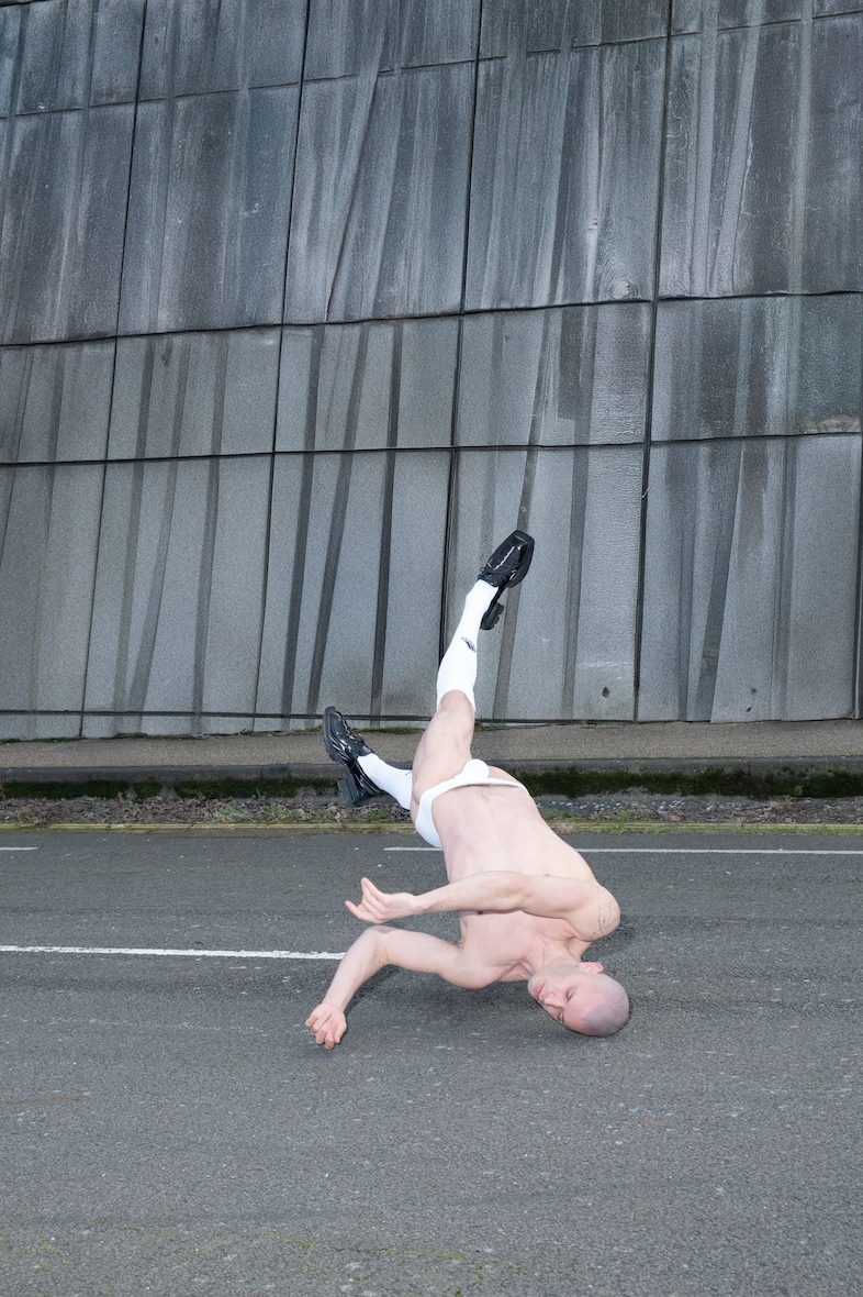 Lewis Walker’s uncanny gymnastics confront the ‘paradox’ of humanhood