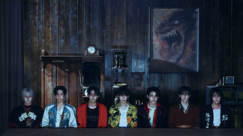[EN] DESIRE UNLEASH_Official Group Photo 3