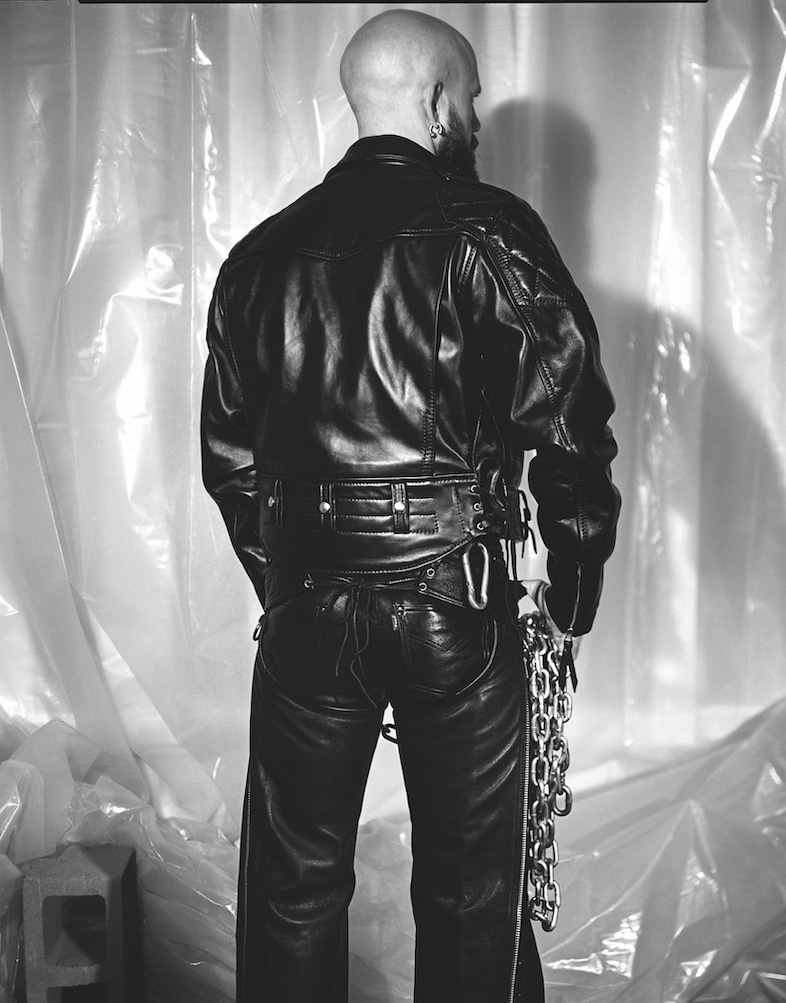 Simon with Chain by Steven Harwick for Bound Leath 3