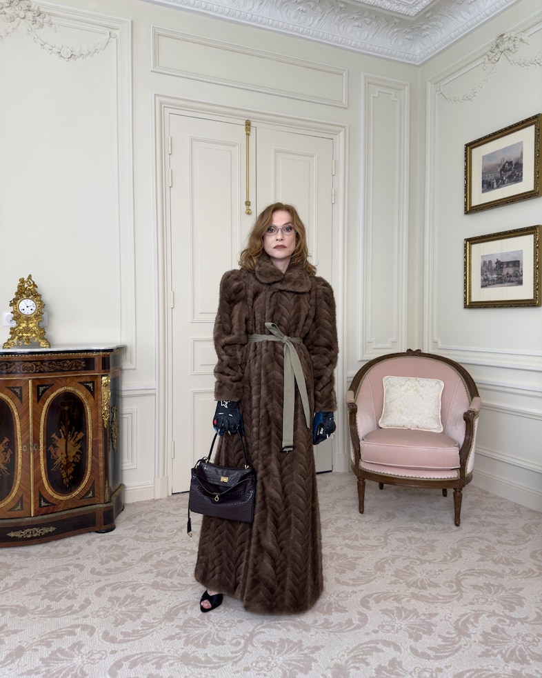 Balenciaga AW25 camapign 28