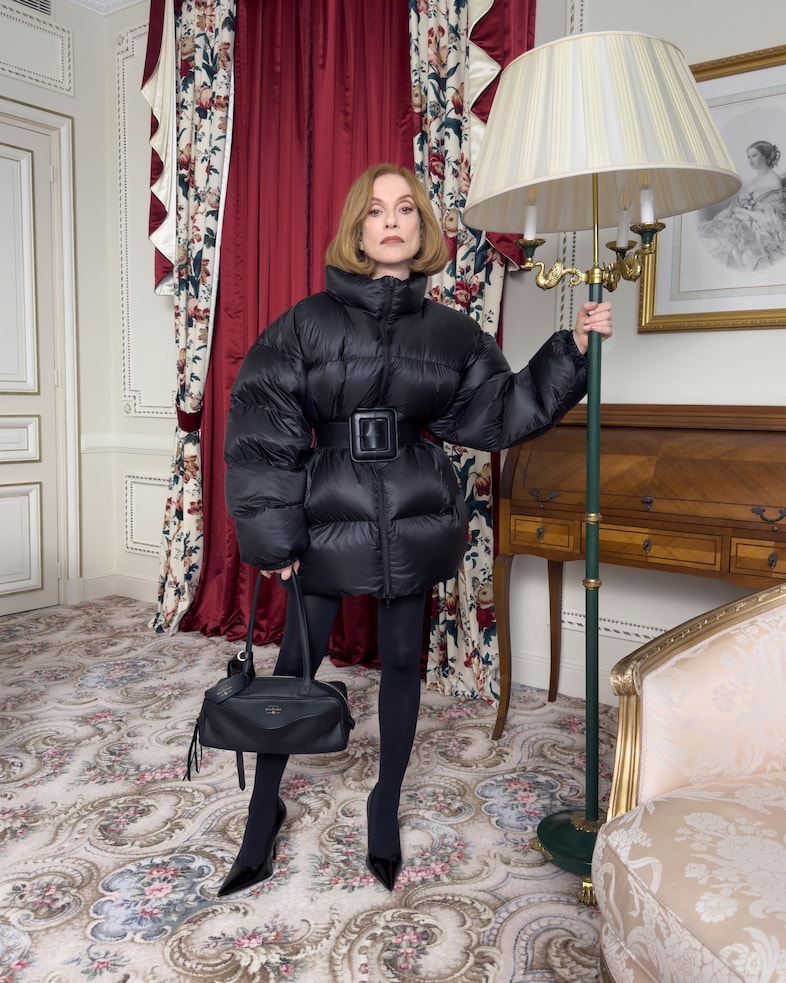 Balenciaga AW25 camapign 30