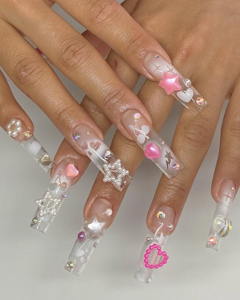  Angel My Linh, nail artist 3