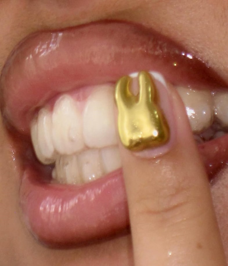  Angel My Linh, nail artist 12
