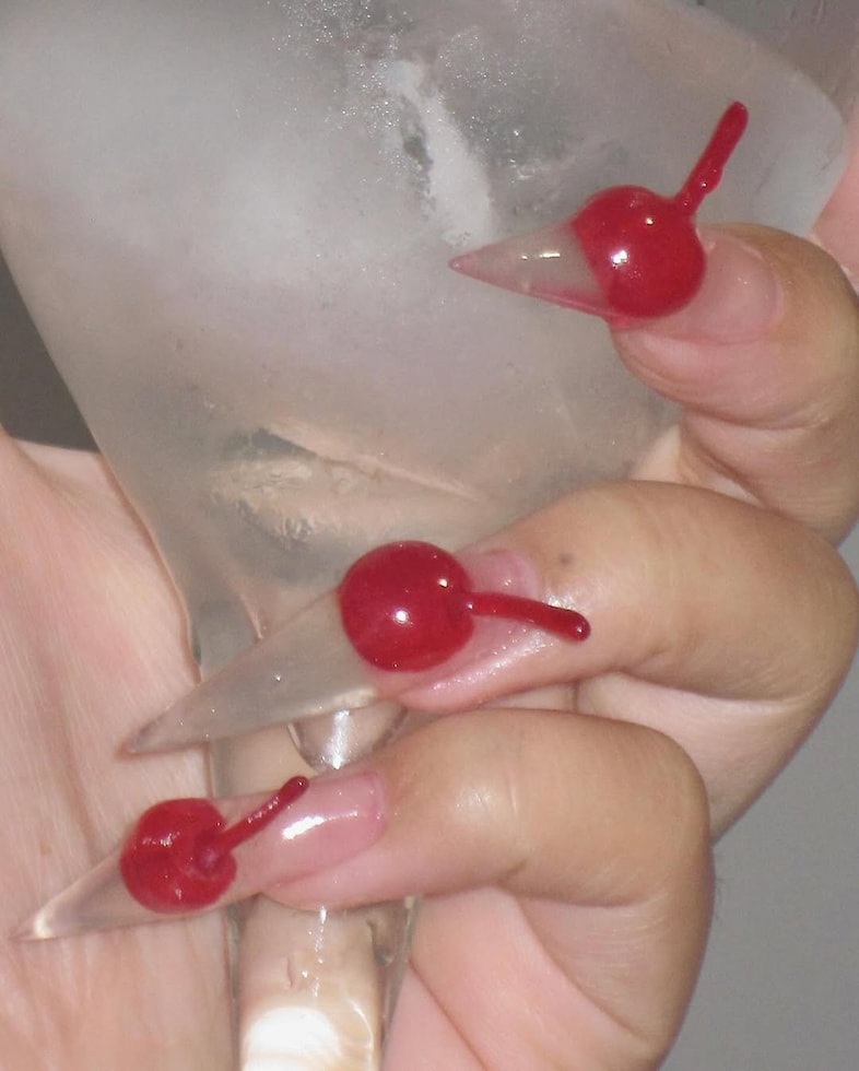  Angel My Linh, nail artist 13