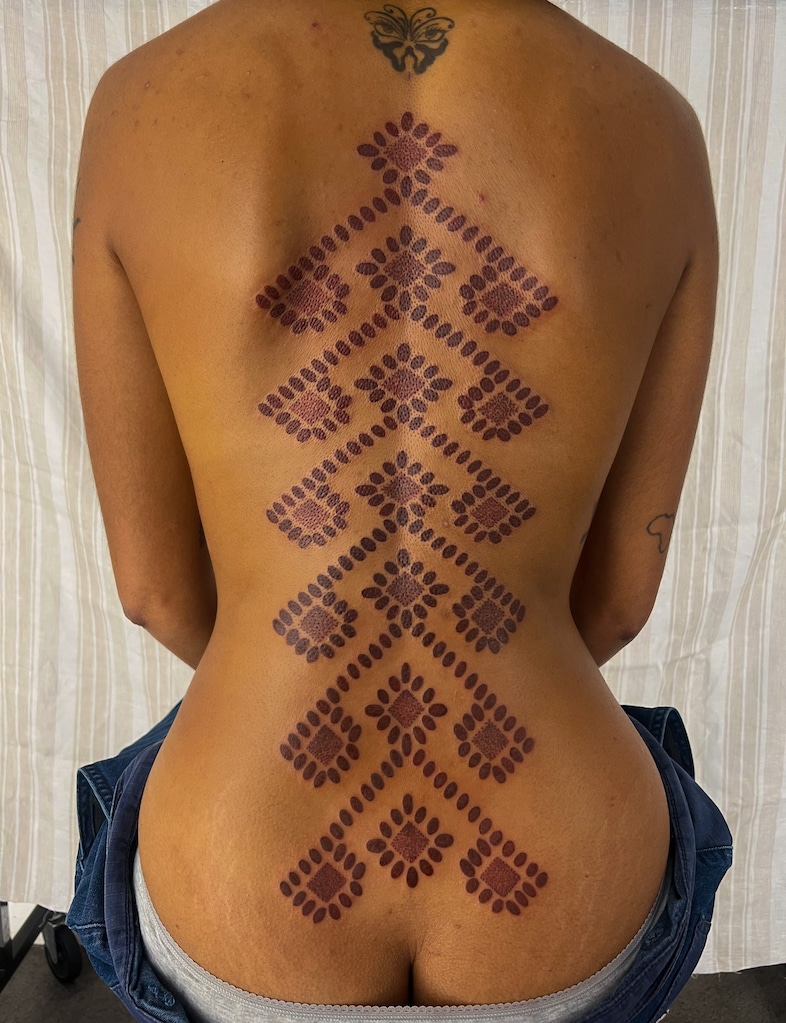 AFRODERM tattoo convention Black skin 17