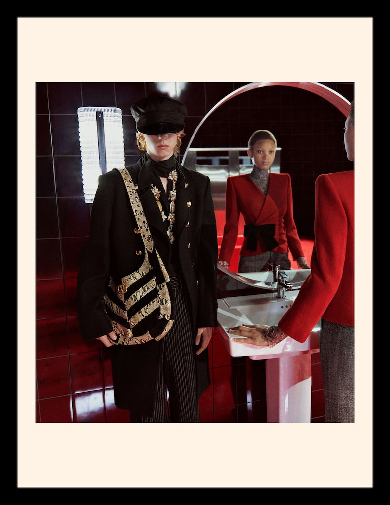 Valentino Le M&#233;ta-Th&#233;&#226;tre Des Intimit&#233;s campaign 7