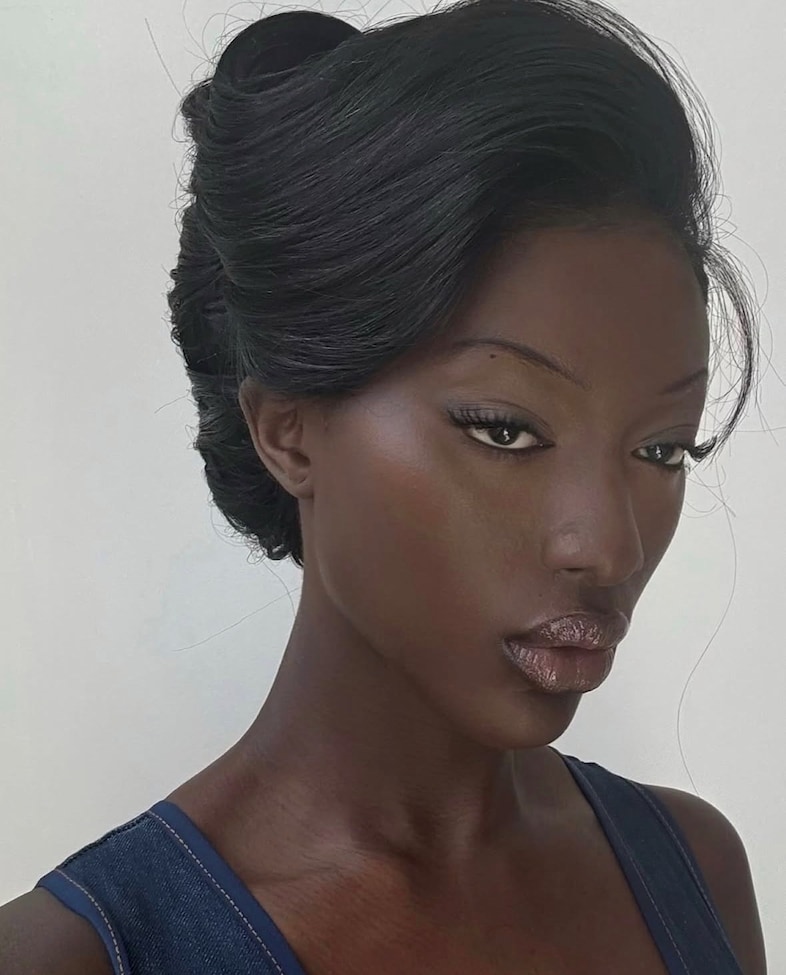 Community makeup artist Jeanette Williams 3