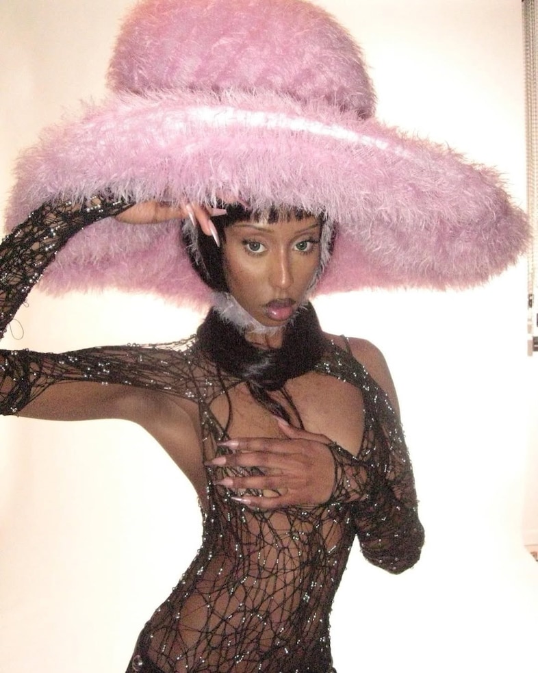 Community makeup artist Jeanette Williams 7