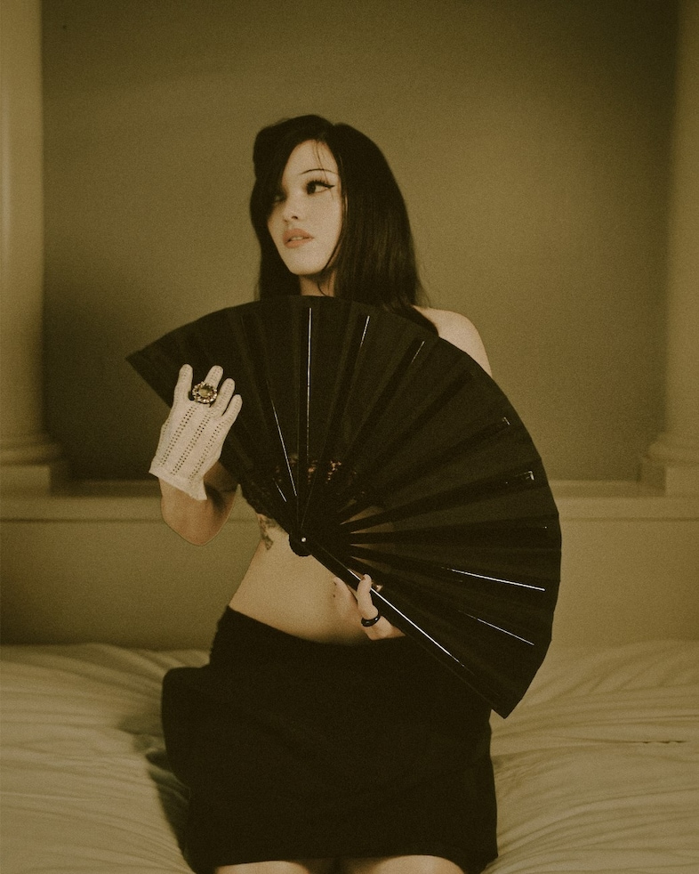 Ms* Gloom 7
