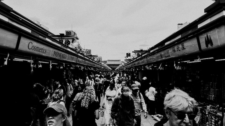 横丁 (Yokochō)