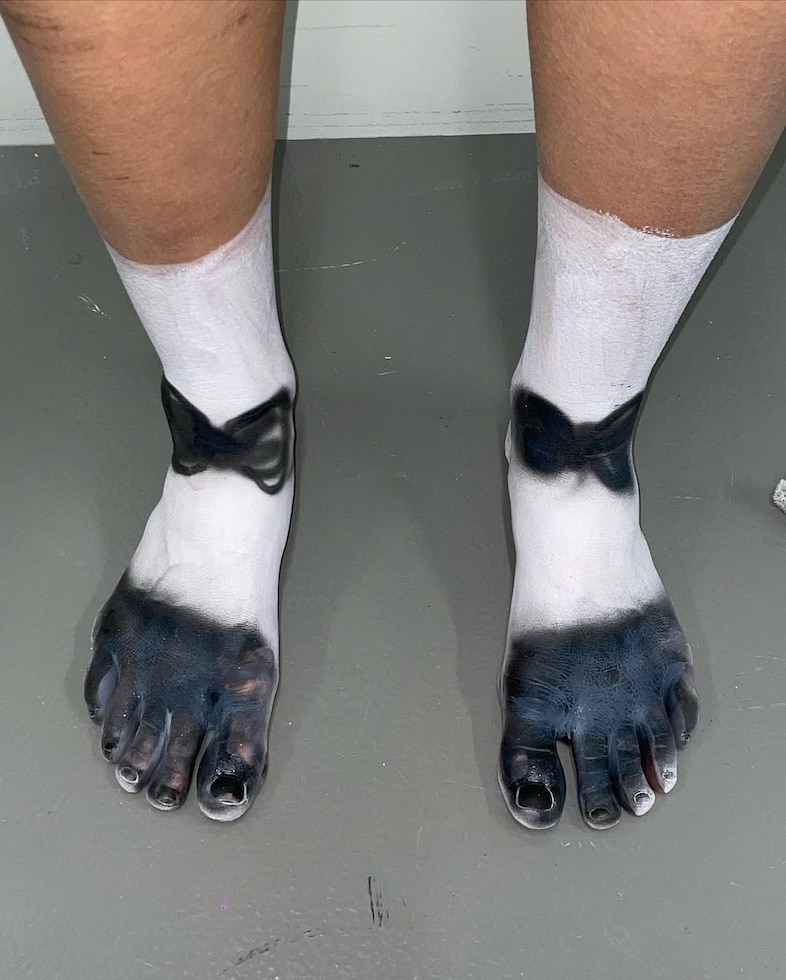 Community: Mia Violet 3