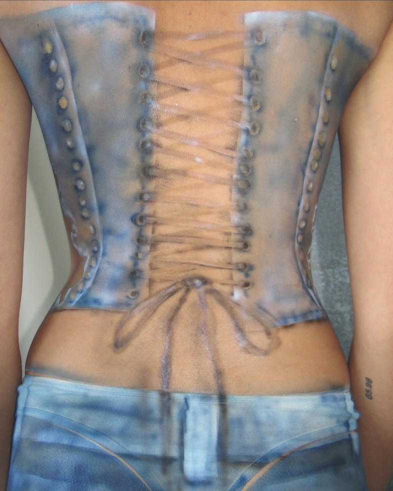 Community: Mia Violet 4